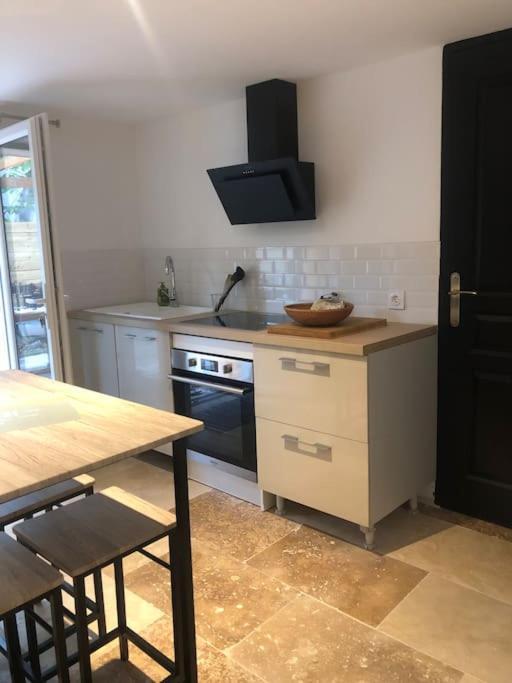 Bienvenue « a L'ombre Du Figuier » Apartment