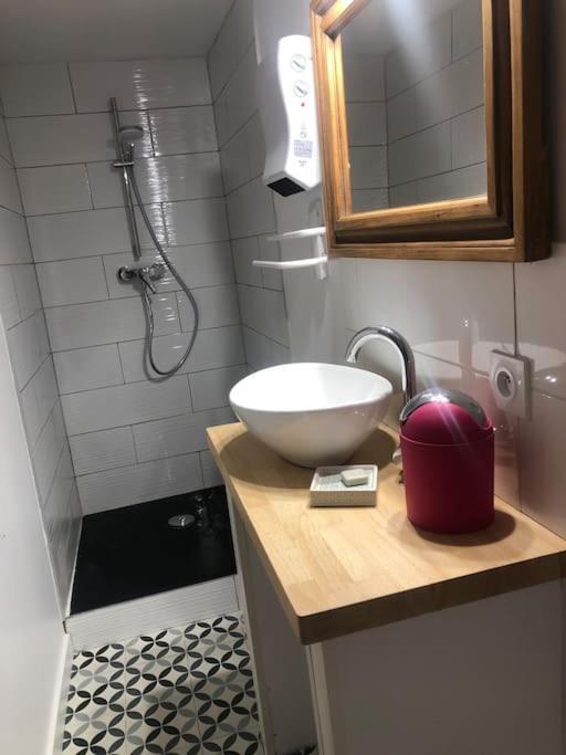 Bienvenue « a L'ombre Du Figuier » Apartment Pieusse
